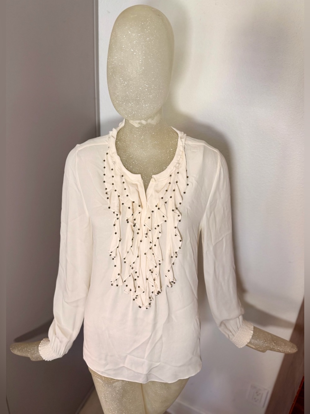 Kobi Halperin Silk Cream Ruffle Front Long Sleeve Blouse. Size Small